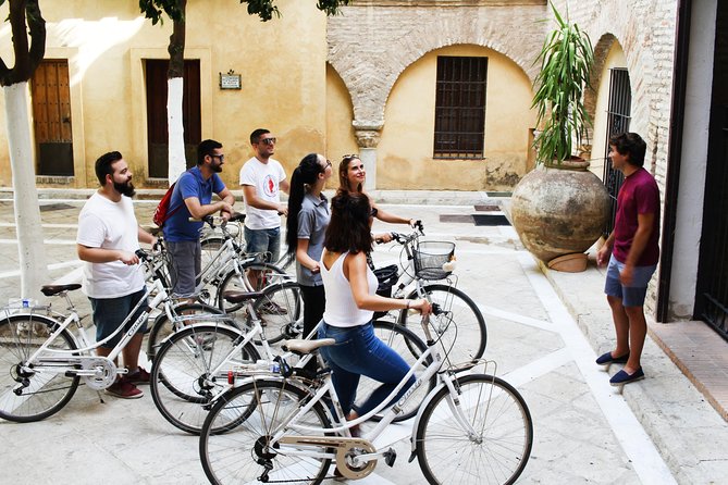 12 o'Clock - Bike & Tapas Tour Seville - Setting Off at 12:00: gear, pace, and why the timing works