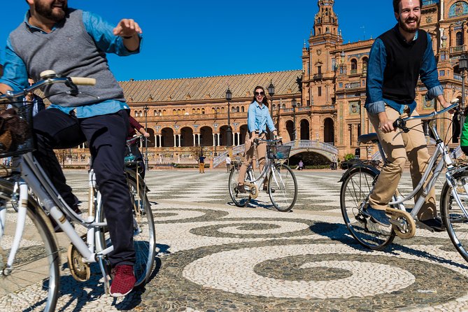 12 o'Clock - Bike & Tapas Tour Seville - Tapas lunch and drinks: the break that makes the whole ride better