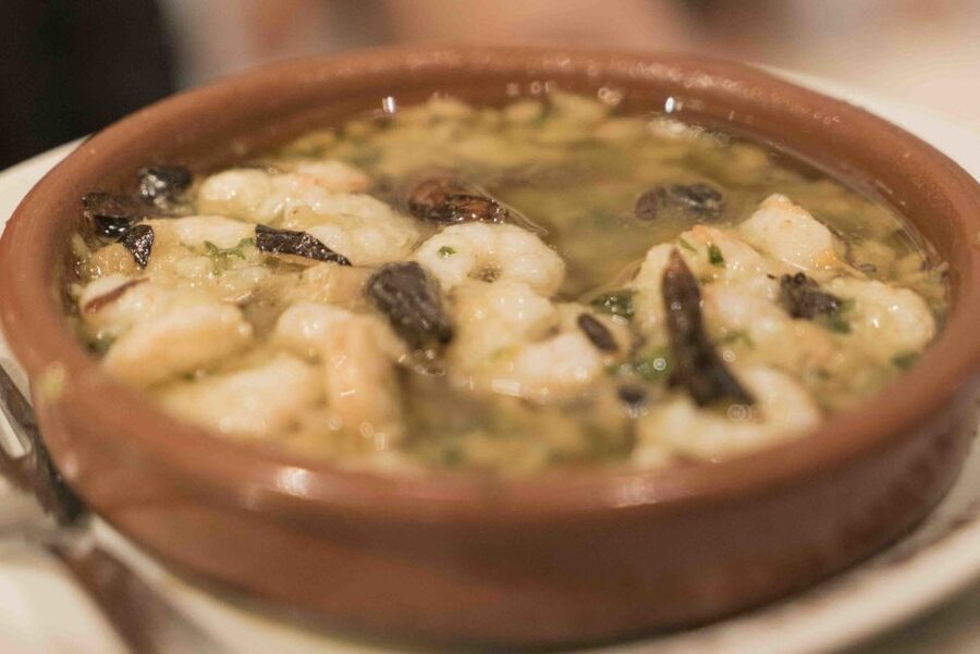 2.5-Hour Evening Tapas Tour through Madrid - The guide experience: clear info, friendly energy, and real recommendations