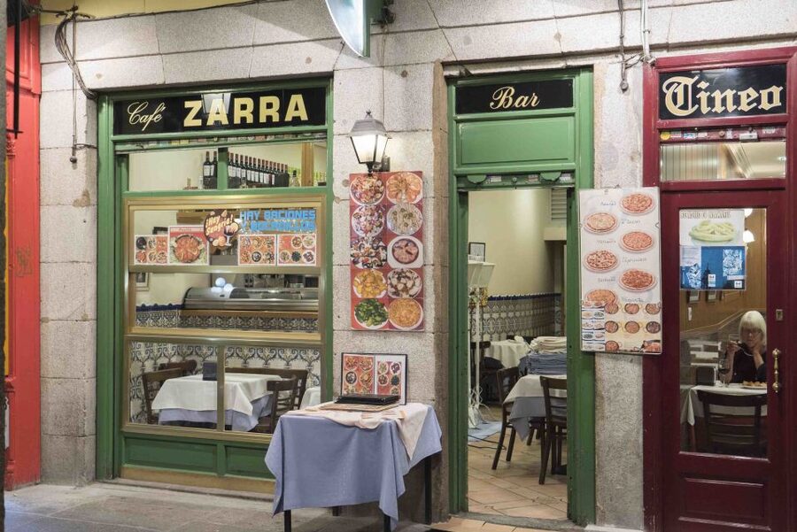 2.5-Hour Evening Tapas Tour through Madrid - Your first tapas rule: don’t drink without eating
