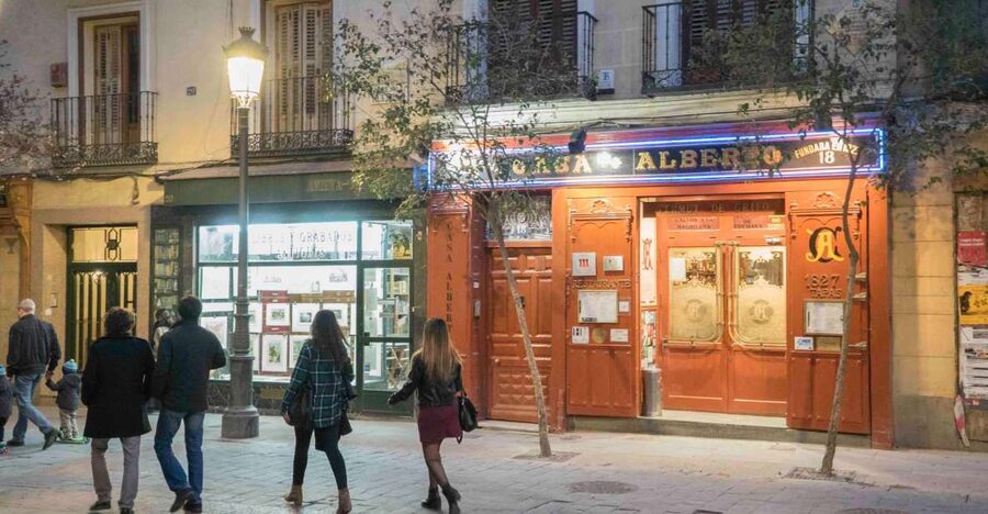 2.5-Hour Evening Tapas Tour through Madrid - Learning to order: the menu translation that saves the night
