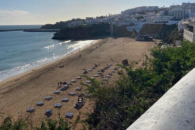 Albufeira History Walking Tour with Wine and Tapas - Finding the start at Algarve Flashback Holidays Kiosk