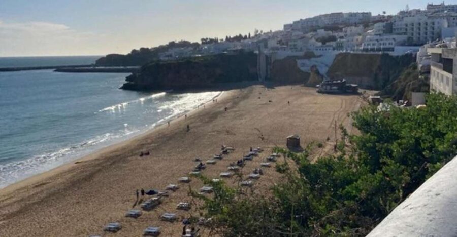 Albufeira: Old Town History Walking Tour with Tapas & Wine - Key highlights worth knowing