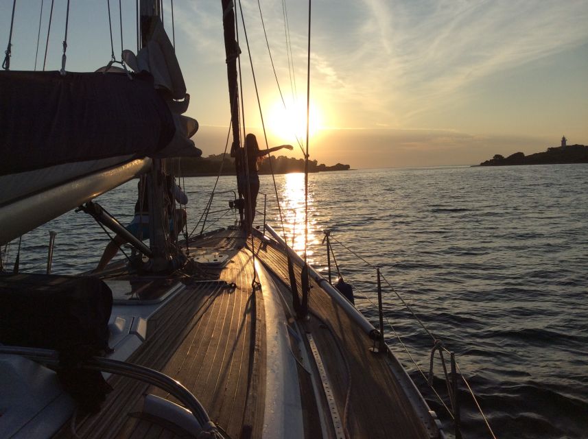 Alcudia: Sailing Yacht Excursion with Wine & Tapas - Price and value: why $147 can make sense here