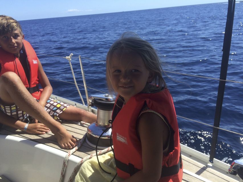 Alcudia: Sailing Yacht Excursion with Wine & Tapas - Who this Alcúdia sailing trip is best for