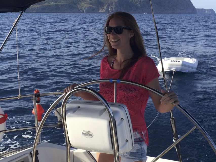Alcudia: Sailing Yacht Excursion with Wine & Tapas - Practical stuff that can save your day