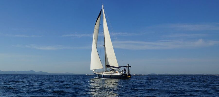 Alcudia: Sailing Yacht Excursion with Wine & Tapas - Tapas and wine: a real meal, served at sea