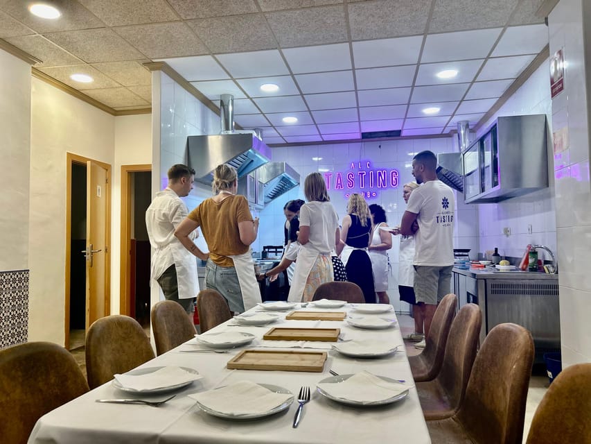 Alicante Paella Cooking Class, Tapas, Drinks and Market - Market walk first: where your paella starts tasting right