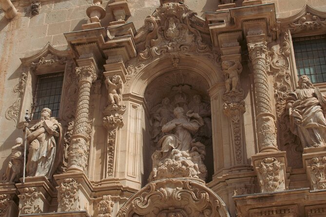 Alicante Tour: Full City, Castle, Market & Tapas Experience - Santa Bárbara Castle: the big views, with transport included