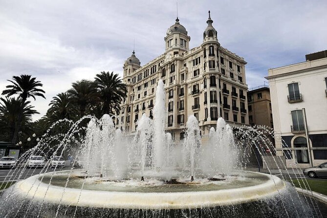 Alicante Tour: Full City, Castle, Market & Tapas Experience - Barrio Santa Cruz: flower-filled lanes and viewpoints