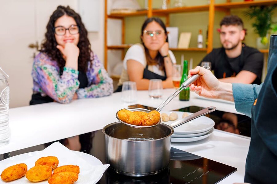 Authentic Tapas Cooking Class at a Private Eatery in Madrid - Who Should Book This Tapas Class (and Who Might Skip)