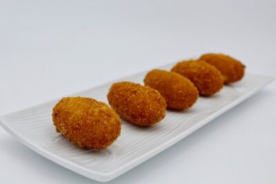 Authentic Tapas Cooking Class at a Private Local Eatery in Madrid - The Chef Factor: How You Learn Faster in a Small Room