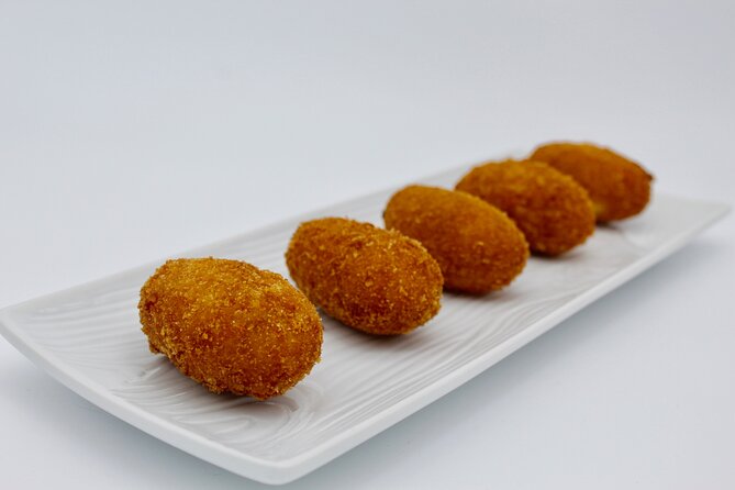 Authentic Tapas Cooking Class at a Private Local Eatery in Madrid - The Chef Factor: How You Learn Faster in a Small Room