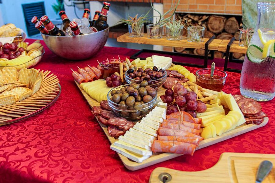 Azores: Volcanic Wine and Tapas Tasting Party - Which grape varieties you’ll hear about (and actually taste)