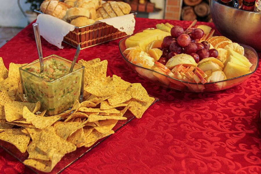 Azores: Volcanic Wine and Tapas Tasting Party - Who this volcanic wine and tapas party fits best