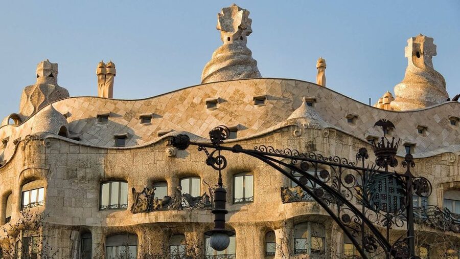 Barcelona: Evening Walking Tour in the Gaudi Area with Tapas - Stop 3: Mediterranean Tapas at a Cozy Local Restaurant