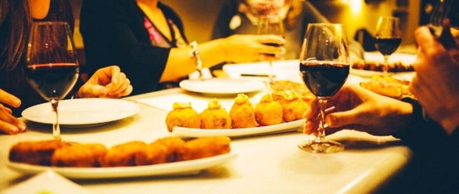 Barcelona: Evening Walking Tour in the Gaudi Area with Tapas - Price and What $100 Buys You in Barcelona