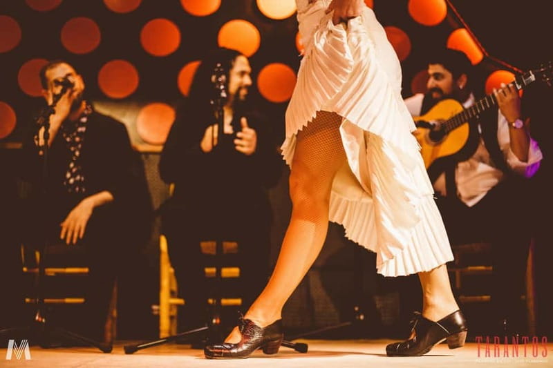 Barcelona: Flamenco, Tapas &Sangria - A two-hour plan in Barcelona’s Gothic Quarter