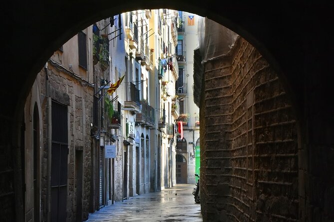 Barcelona Food Tour: Tapas, Paella, Sangria & 8+ Local Tastings - Tapas run: pastry, cheeses, cured meats, and the flavor plan