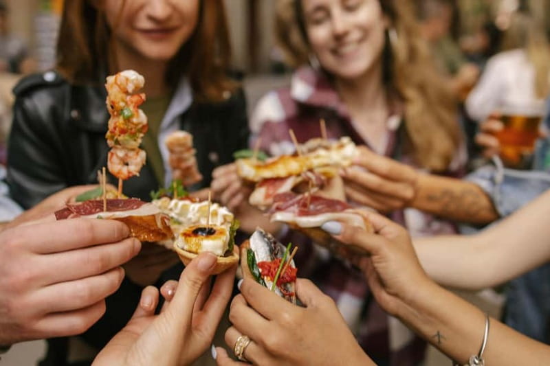 Barcelona: Food Walking Tour with Tapas and Wine - Key things to know before you go