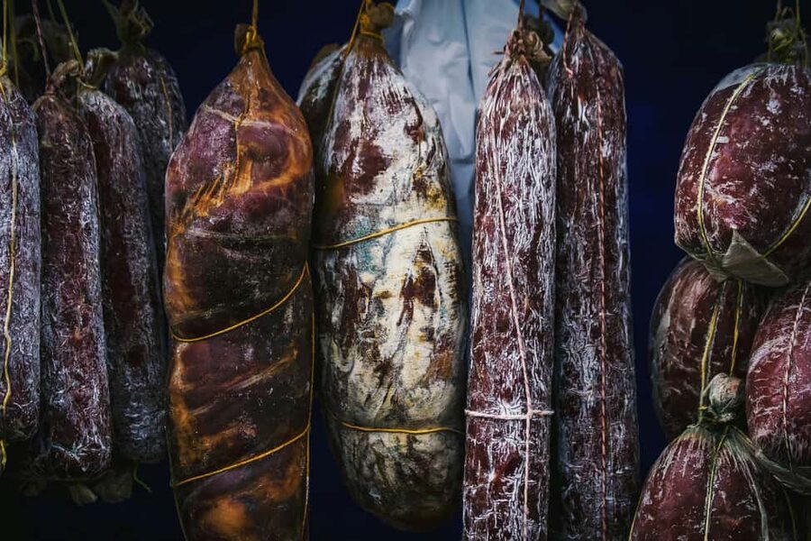 Barcelona Full Private Tapas & Historical Tour - Gothic Quarter on Foot: Roman Traces and the Cathedral Streets