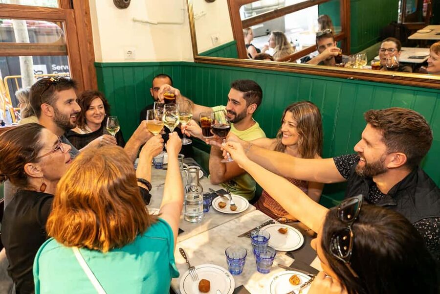 Barcelona: Gaudi Tapas & Wine Tasting Small Group Tour - Casa Batlló: The Exterior Stop That Changes How You Look at Stone