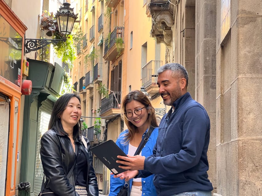 Barcelona: Gothic Quarter Guided Tour with Flamenco & Tapas - Los Tarantos flamenco: what to expect from the live set