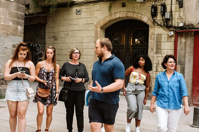 Barcelona Gothic Quarter Tapas & Taverns Food & Wine Tour - Stop 2: Gothic Quarter stroll with big-city history in old-stone alleys