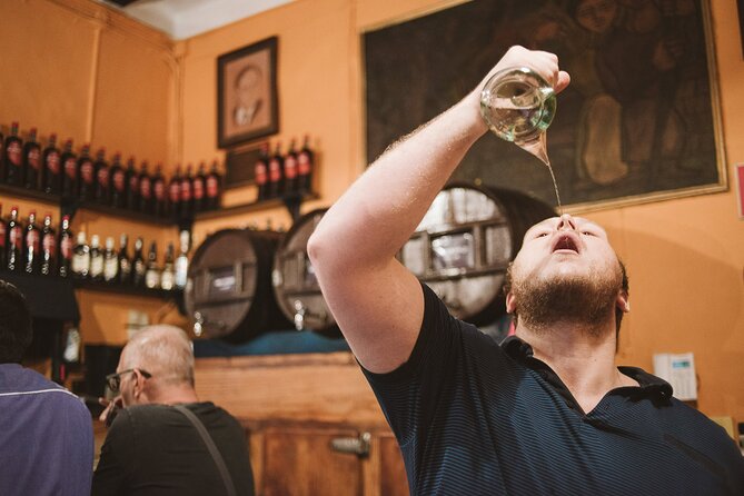 Barcelona Gothic Quarter Tapas & Taverns Food & Wine Tour - Stop 4: the sit-down meal with Catalan comfort classics