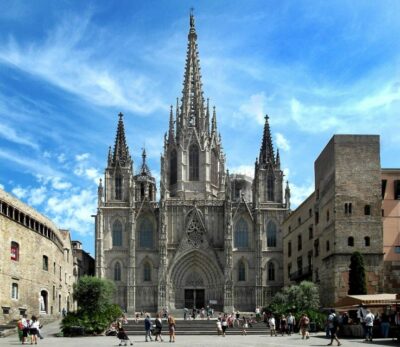 Barcelona: Gothic Quarter Walking Tour with Optional Tapas - Gothic Quarter streets: how “old Barcelona” actually feels on foot