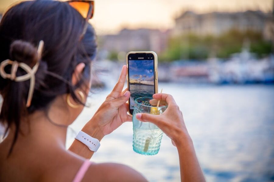 Barcelona: Local Tapas and Drinks Sailing Adventure Tour - Where you check in and what to bring