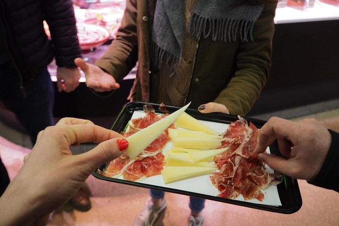 Barcelona Morning Tapas Crawl by Food Tour - Barcelona’s 11:00 tapas plan: breakfast, market, and aperitif