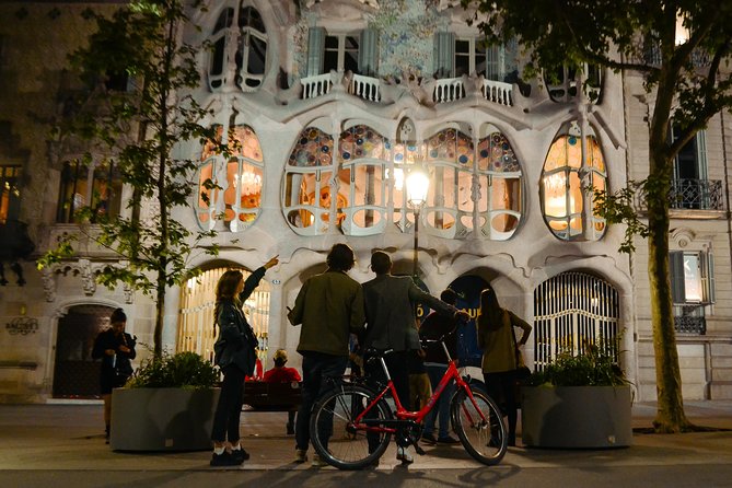 Barcelona Night Bike Tour with Local Tapas and Cava Stop - Key highlights you’ll feel right away