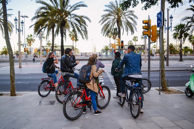 Barcelona Night Bike Tour with Local Tapas and Cava Stop - Ciutat Vella by bike: a quick start in the Old Town maze