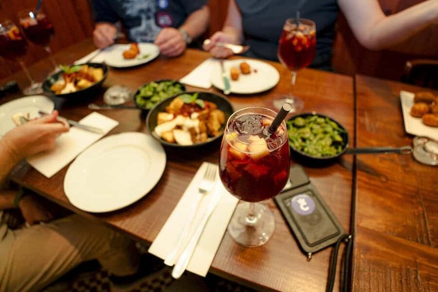 Barcelona: Old City Hidden Gems, Tapas, & Drinks Guided Tour - Price and Value: What You’re Really Paying For ($81)