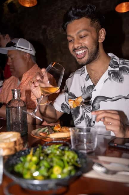 Barcelona Old Town Tapas Night: Hidden Bars, Cava & Vermut - Key points at a glance