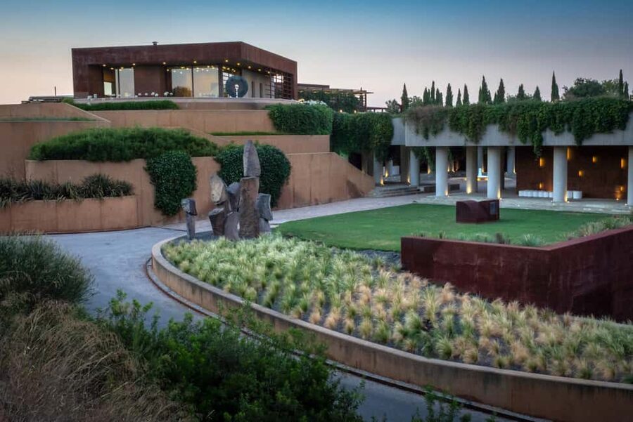 Barcelona-Penedès: Familia Torres wine & tapas winery tour - The solar-electric train ride to Waltraud winery