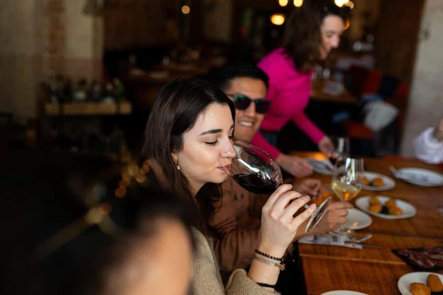 Barcelona Private Tapas Tour with Lunch or Dinner in El Born - Walking moments with real sights: Santa Maria del Mar and Gothic clues