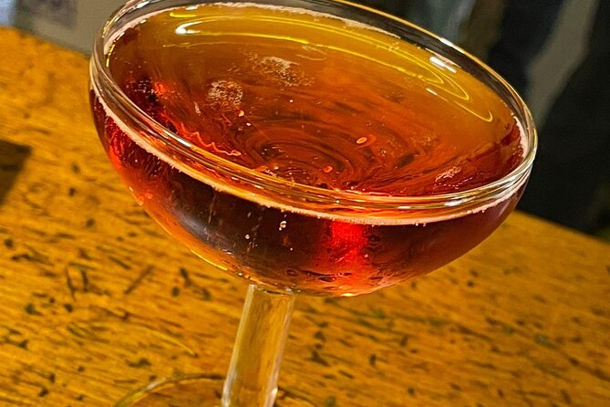 Barcelona´s Lunch or Dinner Tapas Tour: Food, drinks, happiness! - How the guide helps you avoid tourist-trap eating