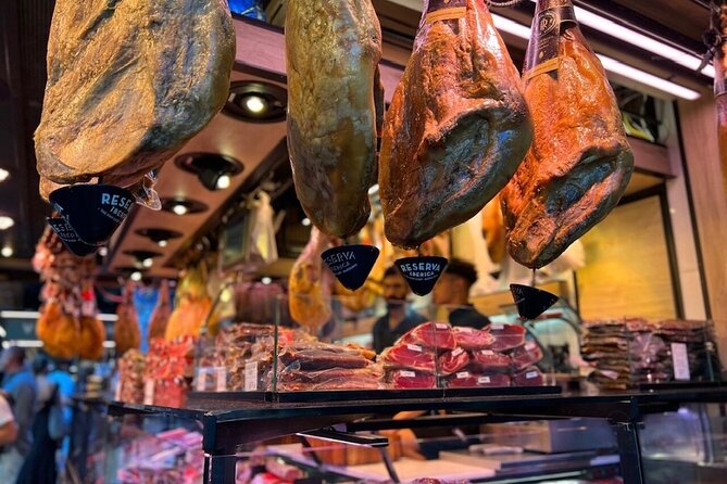 Barcelona´s Lunch or Dinner Tapas Tour: Food, drinks, happiness! - Solo traveler friendly, but still social