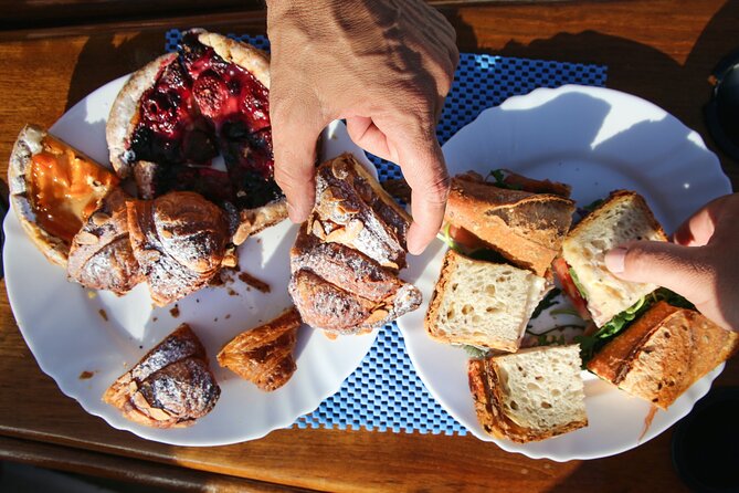 Barcelona Sailing Experience: Spanish Tapas and Premium Open Bar - Tips to get the best experience on board
