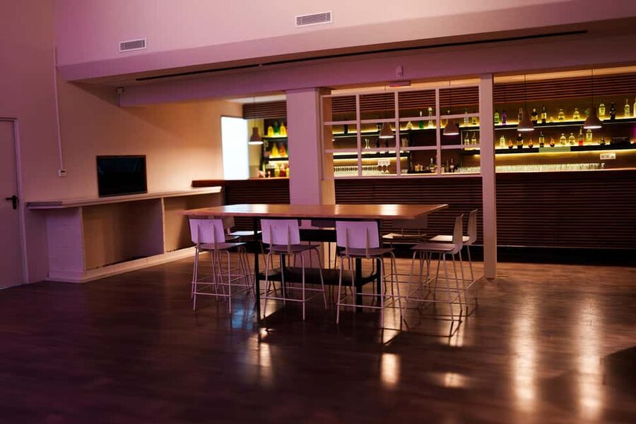 Barcelona: Spanish Tapas Cooking Class with Wine - Where You Cook: An Industrial Building Kitchen Near C/ Badajoz