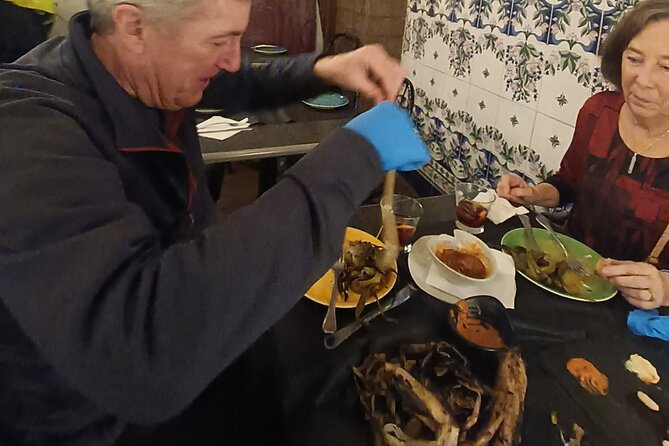 Barcelona tailored tapas & drinks tour with a native guide - The real win: avoiding tourist traps without feeling snobbish