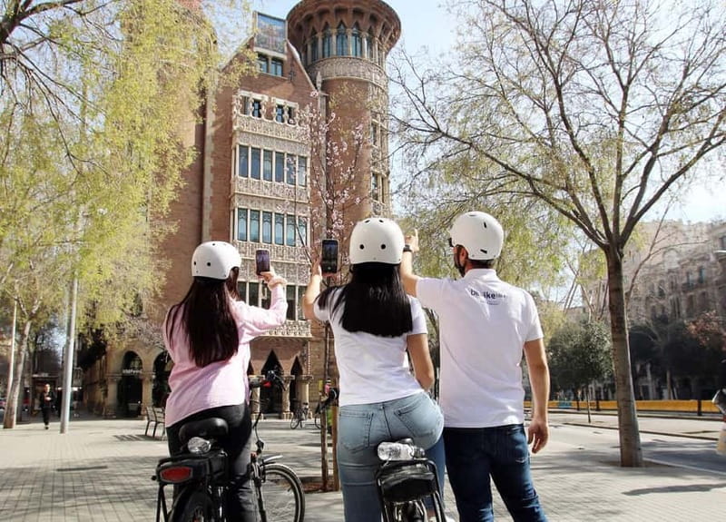 Barcelona: Tapas Tasting Tour by Regular Bike or E-Bike - Key things to know before you go