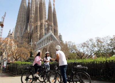 Barcelona: Tapas Tasting Tour by Regular Bike or E-Bike - Starting at Passeig de Lluís Companys: easy to find, easy to meet