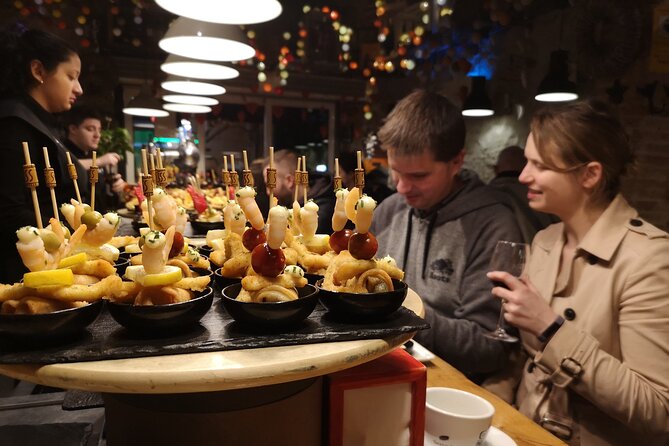 Barcelona Tapas & Wine Private Tour in Traditional Taverns - Private and relaxed: how the 3-hour timing really works