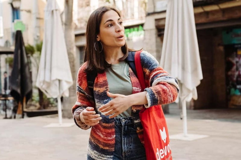 Barcelona: Tapas & Wine Tour in Born & Gothic Quarter - Guides Who Make It Fun: Alex, Alexandra F., and the Story Behind Each Bite