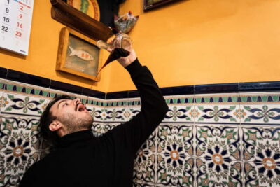 Barcelona: The Ultimate Local Tapas & Drinks Food Tour - Starting near Jaume I and getting oriented in Plaça de l’Angel