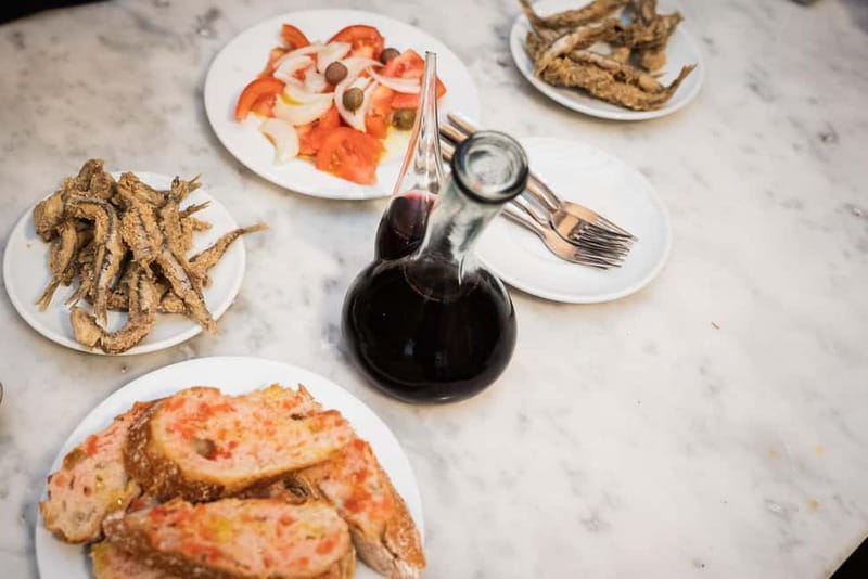 Barcelona: The Ultimate Local Tapas & Drinks Food Tour - What you taste: the classics you’ll recognize and the ones you’ll remember