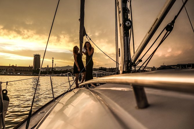 Barcelona Unique Sunset Sailing Experience with Tapas & Open Bar - Who Should Book This Barcelona Sunset Sailing Experience